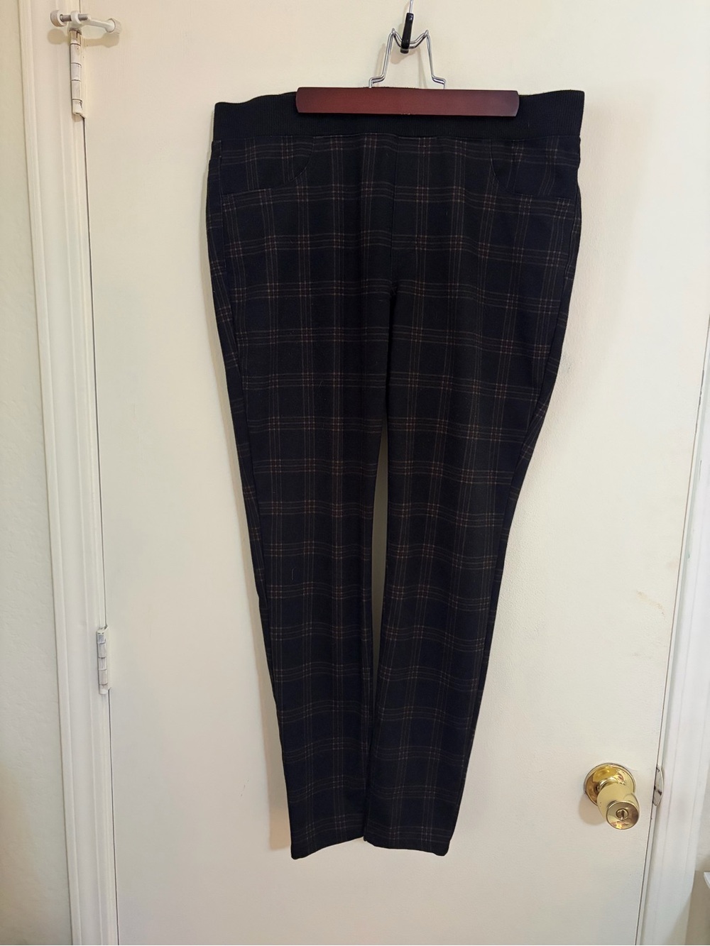 No Boundaries Black Plaid Women’s Dress Pants